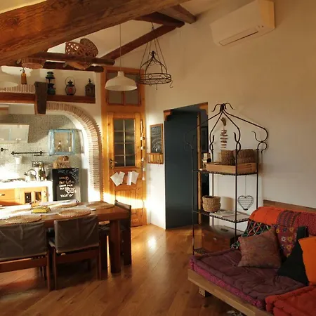 Apartment Esperia *